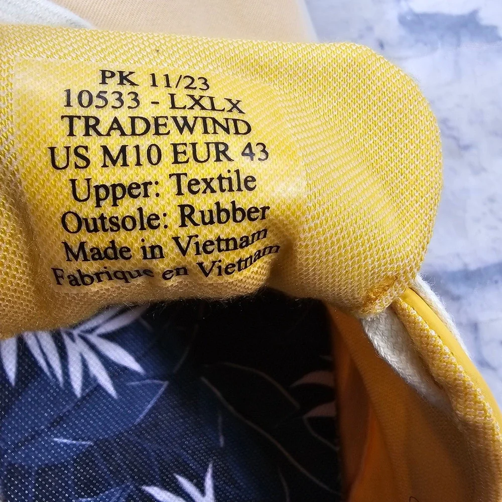 OluKai Tradewind Canvas Sneakers Mens 10 Yellow Island Breathable Lace Up Shoes